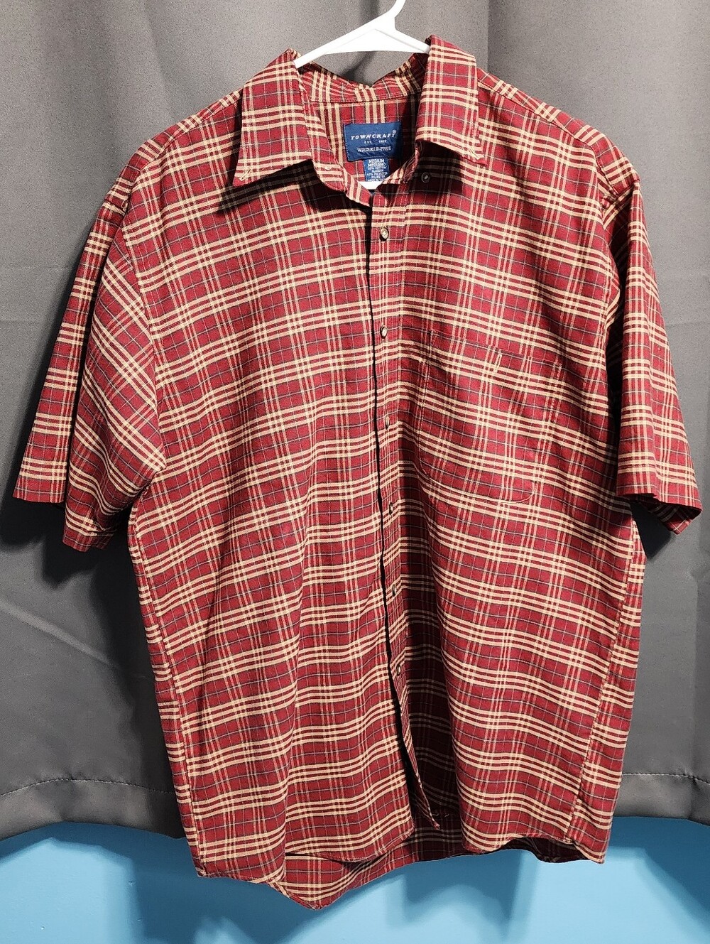 Towncraft Wrinkle Free Short Sleeve Shirt Button Down Red Plaid Mens Size Medium